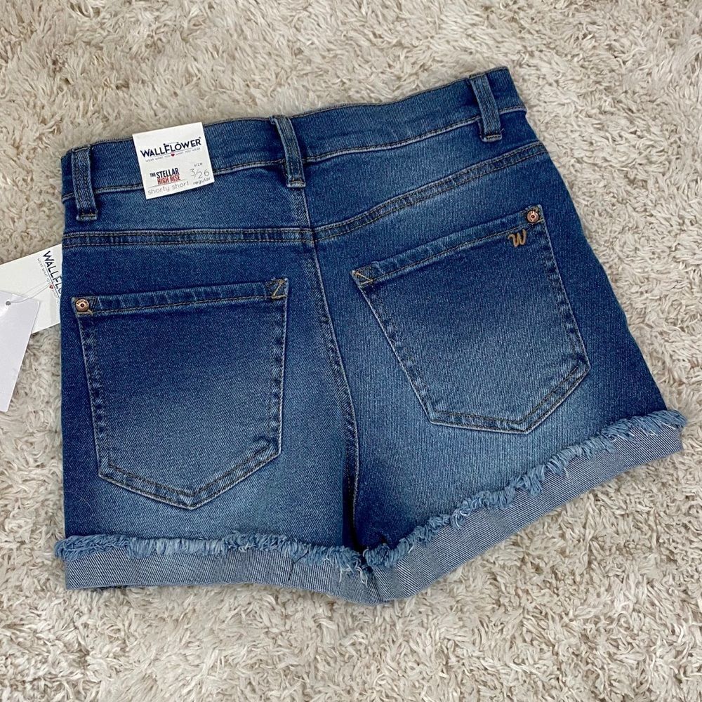 Wallflower Stellar High Rise Shorts - Picture 9 of 11